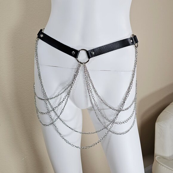 Ann Summers Draped Adjustable Chain Bondage Inspired Belt, Black with Silver - Picture 1 of 6